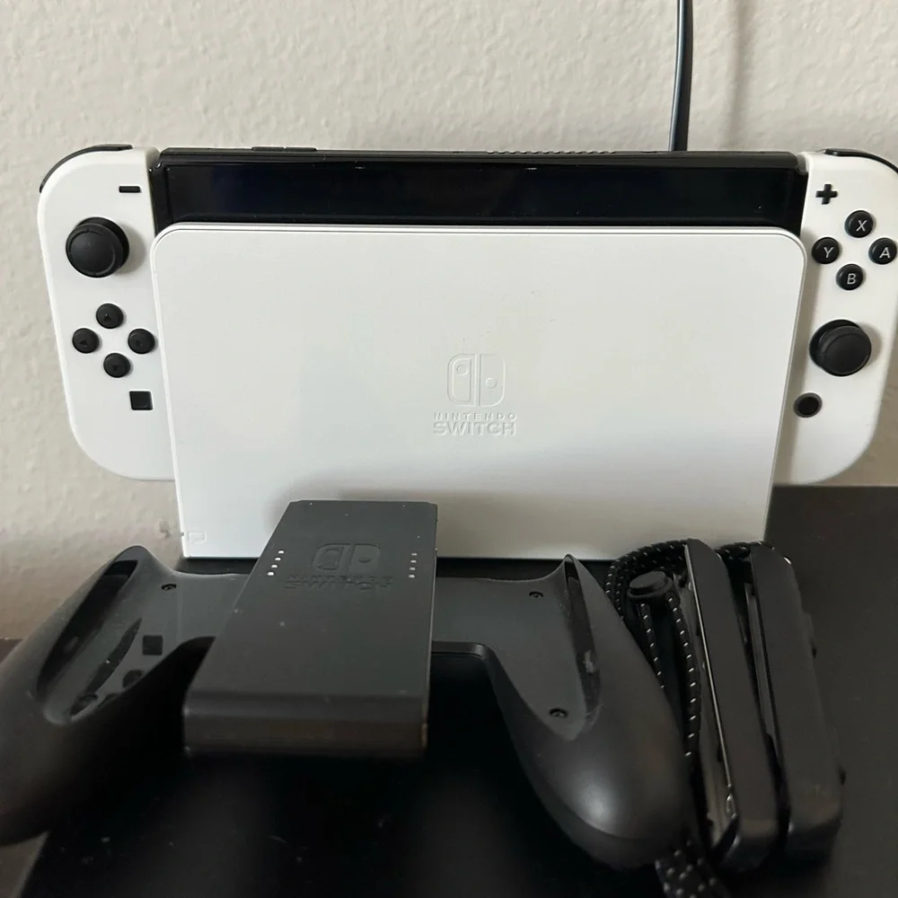 Nintendo Switch OLED Console - White - Picture 1 of 5